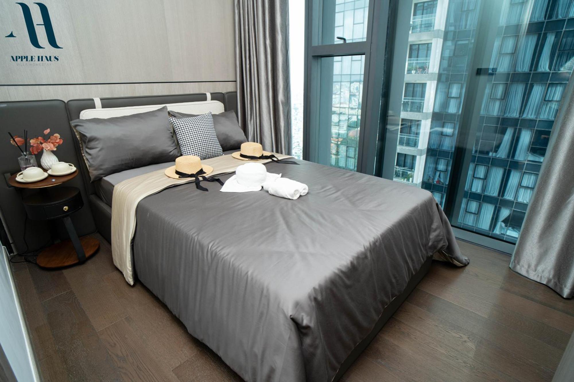 Signature With Staycation By Apple Haus * Hô Chi Minh-Ville