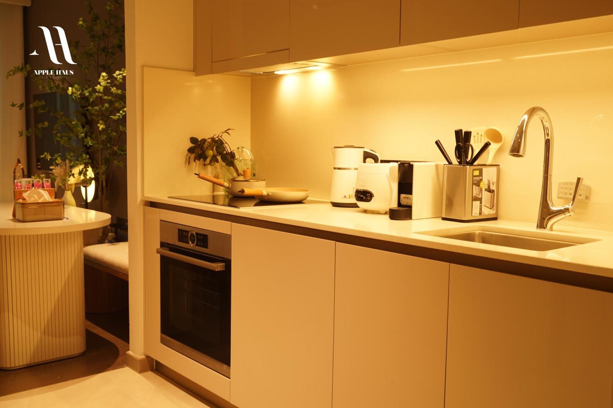Signature With Staycation By Apple Haus Appartement