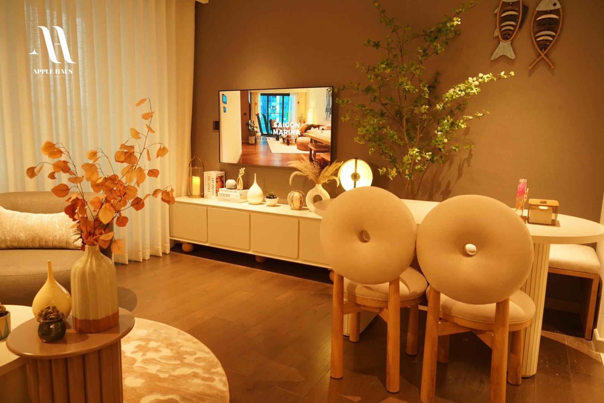 Signature With Staycation By Apple Haus *