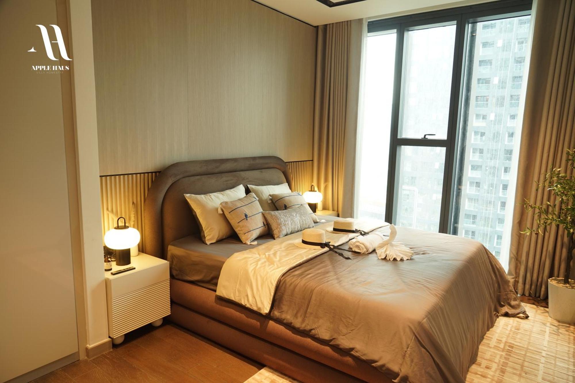 Signature With Staycation By Apple Haus